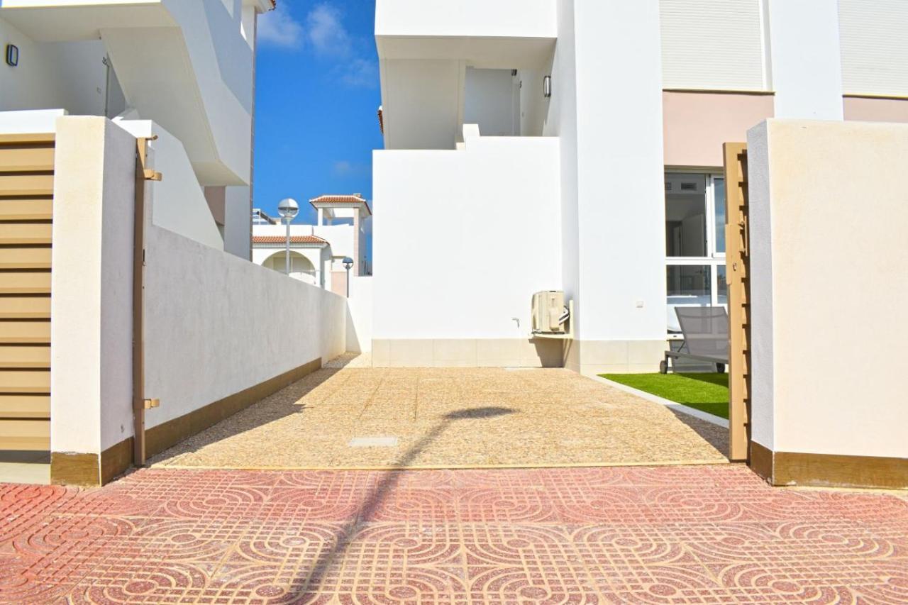 New Build Apartment On Beautiful Modern Complex Rojales Kültér fotó